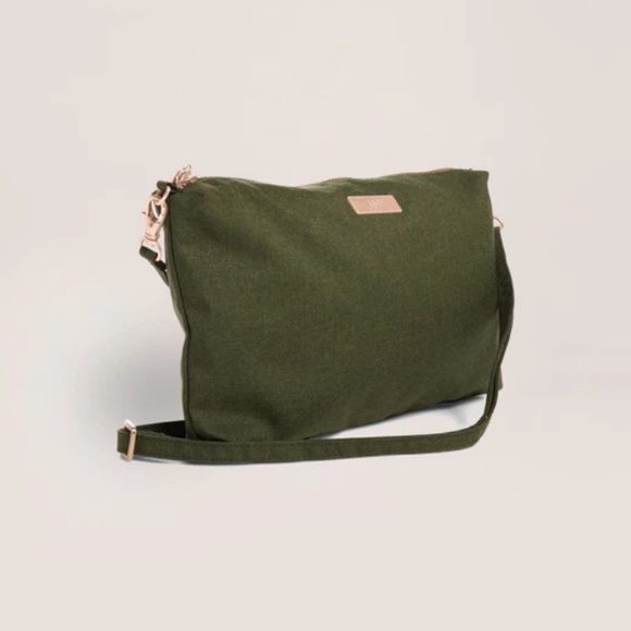 JuJuBe Be Quick Wristlet, Black Chromatics, GUC - Picture 13 of 15